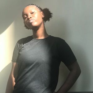 Meet your Posher, Auneca